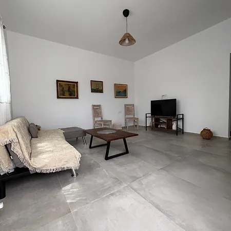 בית נופש Naxian Olive House *
