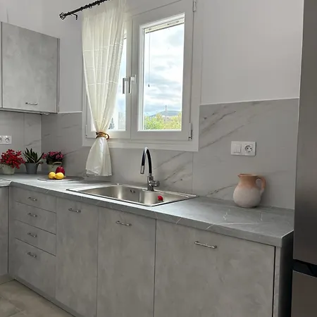 Holiday home Naxian Olive House *